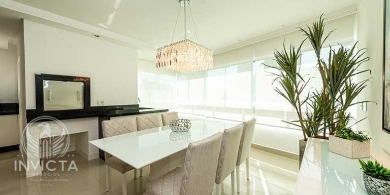 Imagem Apartamento com 3 Quartos à Venda, 130 m² em Centro - Balneário Camboriú Imagem Apartamento com 3 Quartos à Venda, 130 m² em Centro - Balneário Camboriú