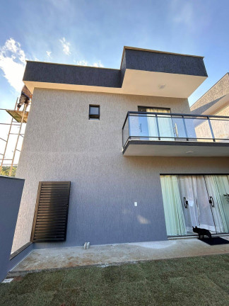 Imagem Casa com 3 Quartos à Venda,  em Varginha - Nova Friburgo