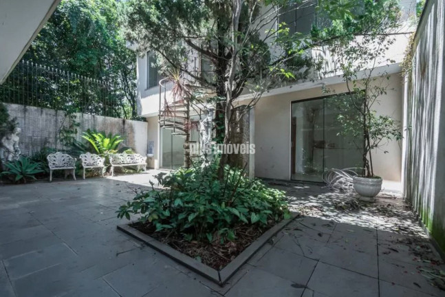 Imagem Casa com 3 Quartos à Venda, 330 m² em Granja Julieta - São Paulo Imagem Casa com 3 Quartos à Venda, 330 m² em Granja Julieta - São Paulo