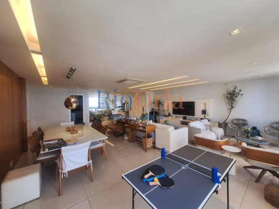 Imagem Apartamento com 4 Quartos à Venda, 180 m² em Barra Da Tijuca - Rio De Janeiro