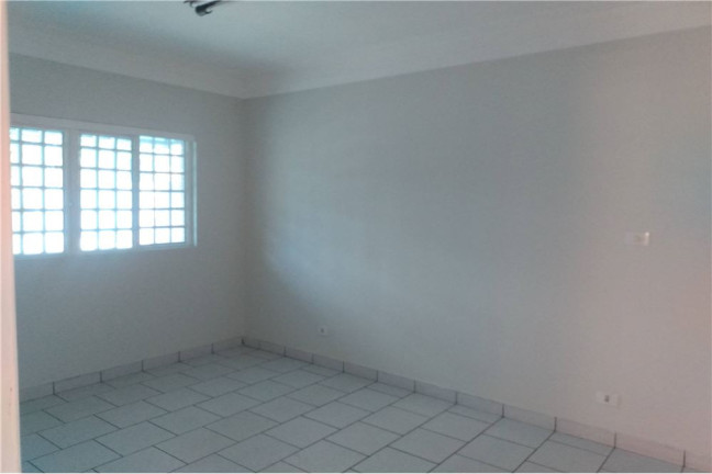 Imóvel Comercial para Alugar, 250 m² em Jardim Santo Elias - São Paulo