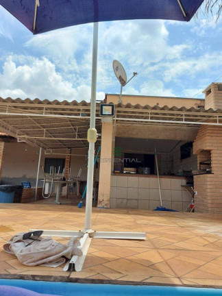 Imagem Chácara com 5 Quartos à Venda, 1.000 m² em Condomínio Nossa Senhora De Lourdes (zona Rural) - São José Do Rio Preto Imagem Chácara com 5 Quartos à Venda, 1.000 m² em Condomínio Nossa Senhora De Lourdes (zona Rural) - São José Do Rio Preto
