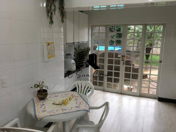 Imagem Casa com 4 Quartos à Venda, 271 m² em Arvoredo - Contagem