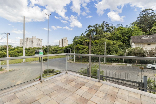 Imagem Casa com 4 Quartos à Venda, 275 m² em Jardim Itu - Porto Alegre