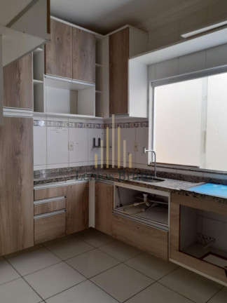 Imagem Casa com 4 Quartos à Venda, 300 m² em Ipitanga - Lauro De Freitas Imagem Casa com 4 Quartos à Venda, 300 m² em Ipitanga - Lauro De Freitas