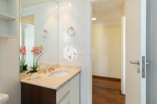 Imagem Apartamento com 4 Quartos à Venda, 143 m² em Moema - São Paulo
