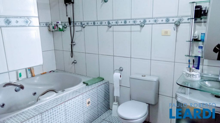 Imagem Sobrado com 3 Quartos à Venda, 202 m² em Vila Silvestre - Santo André Imagem Sobrado com 3 Quartos à Venda, 202 m² em Vila Silvestre - Santo André