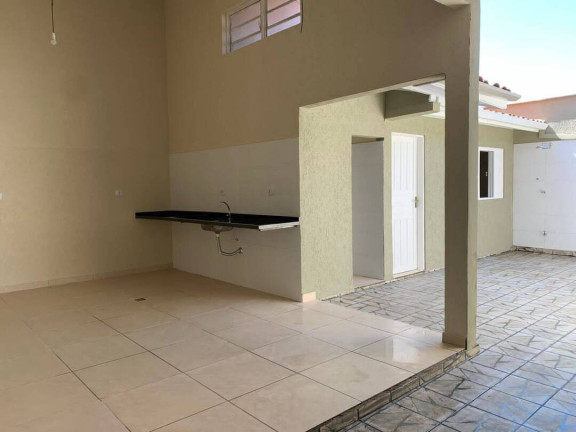 Imagem Casa com 4 Quartos à Venda, 210 m² em Centro - Ubatuba