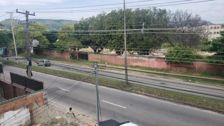 Imagem Imóvel à Venda, 650 m² em Campo Grande - Rio De Janeiro Imagem Imóvel à Venda, 650 m² em Campo Grande - Rio De Janeiro