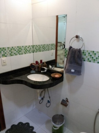 Imagem Casa com 4 Quartos à Venda, 330 m² em Colonial - Contagem