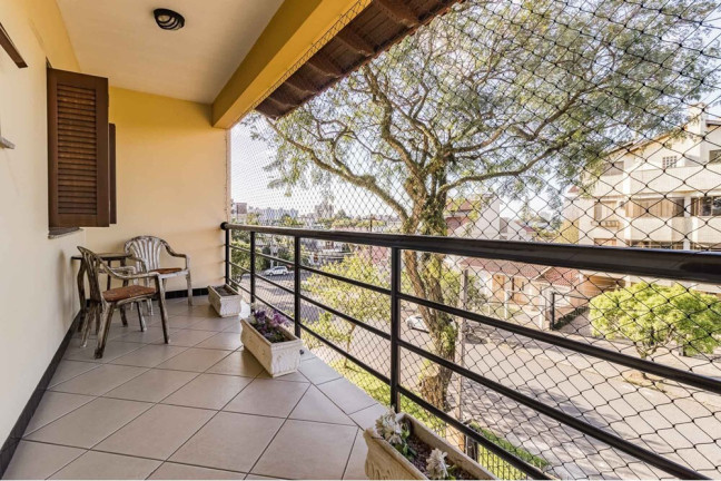Imagem Casa com 4 Quartos à Venda, 395 m² em Jardim Planalto - Porto Alegre