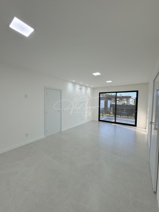 Imagem Casa com 5 Quartos à Venda, 380 m² em Interlagos - Vila Velha Imagem Casa com 5 Quartos à Venda, 380 m² em Interlagos - Vila Velha