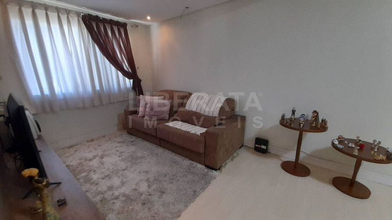 Imagem Apartamento com 2 Quartos à Venda, 61 m² em Centro - Itajaí