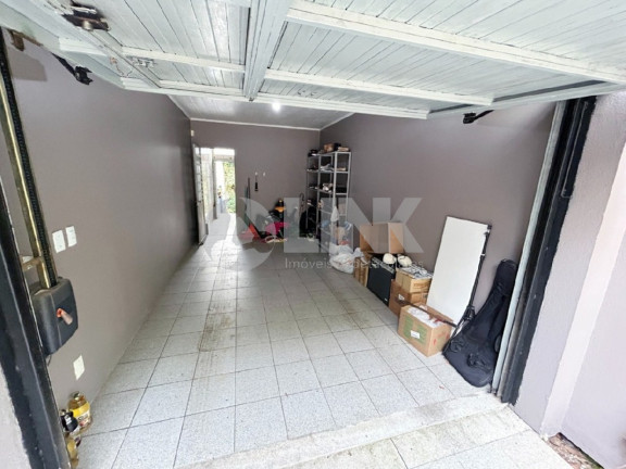 Imagem Casa com 3 Quartos à Venda, 174 m² em Vila Jardim - Porto Alegre Imagem Casa com 3 Quartos à Venda, 174 m² em Vila Jardim - Porto Alegre