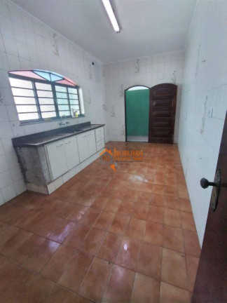 Imagem Casa com 4 Quartos à Venda, 200 m² em Vila Rosália - Guarulhos Imagem Casa com 4 Quartos à Venda, 200 m² em Vila Rosália - Guarulhos
