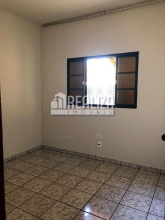 Imagem Casa com 3 Quartos à Venda, 250 m² em Jardim Canadá - Uberaba