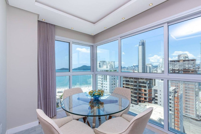 Imagem Cobertura com 3 Quartos à Venda, 222 m² em Pioneiros - Balneário Camboriú