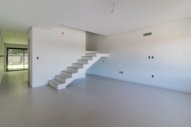 Imagem Casa com 3 Quartos à Venda,  em Chácara Das Pedras - Porto Alegre