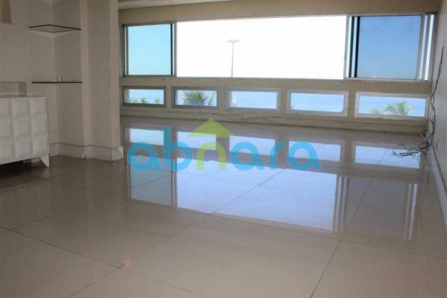 Imagem Apartamento com 4 Quartos à Venda, 200 m² em Copacabana - Rio De Janeiro Imagem Apartamento com 4 Quartos à Venda, 200 m² em Copacabana - Rio De Janeiro