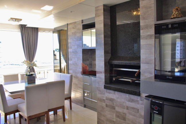 Imagem Apartamento com 4 Quartos à Venda, 296 m² em Centro - Itajaí