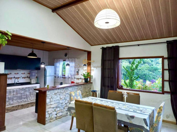 Imagem Casa com 4 Quartos à Venda, 250 m² em Jardim Salaco - Teresópolis