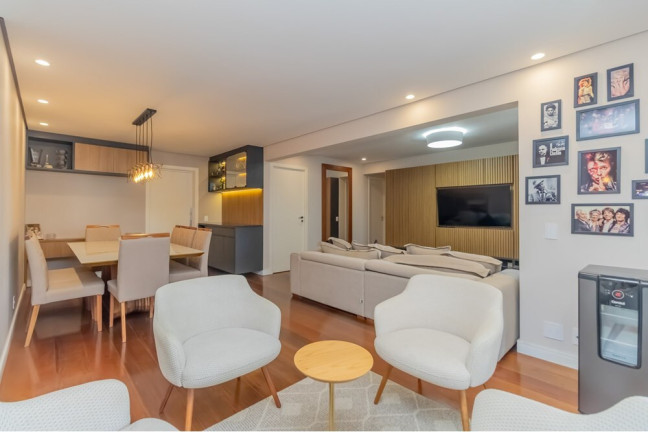 Apartamento com 3 Quartos à Venda, 123 m² em Real Parque - São Paulo