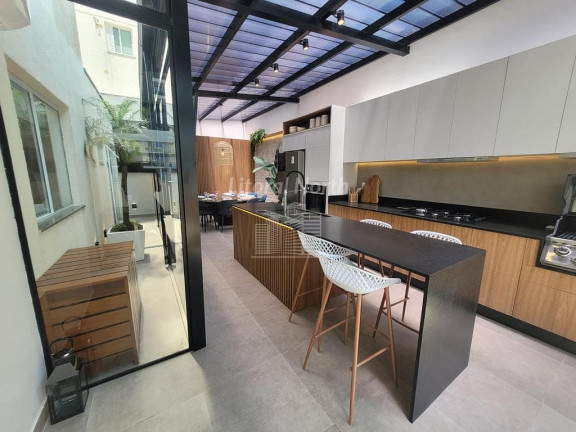 Imagem Apartamento com 3 Quartos à Venda, 227 m² em Centro - Balneário Camboriú