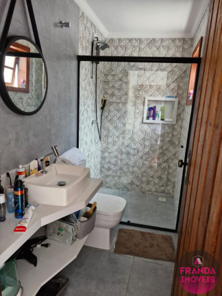 Imagem Casa com 2 Quartos à Venda, 117 m² em Centro - Ubatuba Imagem Casa com 2 Quartos à Venda, 117 m² em Centro - Ubatuba