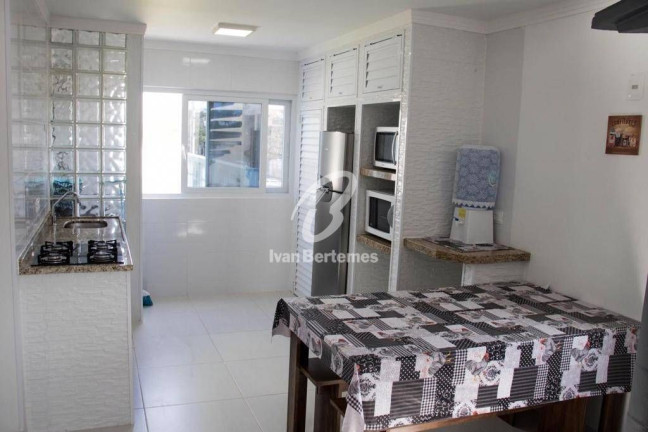 Imagem Apartamento com 2 Quartos para Temporada, em Bombinhas Imagem Apartamento com 2 Quartos para Temporada, em Bombinhas