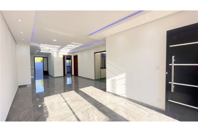 Imagem Casa com 3 Quartos à Venda, em Loteamento Jardim Timbaúva - Gravataí Imagem Casa com 3 Quartos à Venda, em Loteamento Jardim Timbaúva - Gravataí