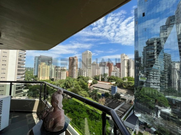 Imagem Imóvel com 3 Quartos à Venda, 220 m² em Itaim Bibi - São Paulo