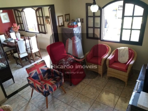 Imagem Imóvel com 4 Quartos à Venda, 475 m² em Peró - Cabo Frio