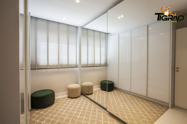 Imagem Apartamento com 3 Quartos à Venda, 167 m² em Centro - Balneário Camboriú Imagem Apartamento com 3 Quartos à Venda, 167 m² em Centro - Balneário Camboriú