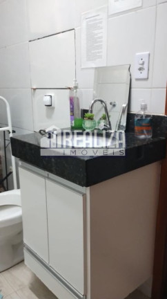 Imagem Casa com 3 Quartos à Venda, 240 m² em Alfredo Freire Ii - Uberaba Imagem Casa com 3 Quartos à Venda, 240 m² em Alfredo Freire Ii - Uberaba