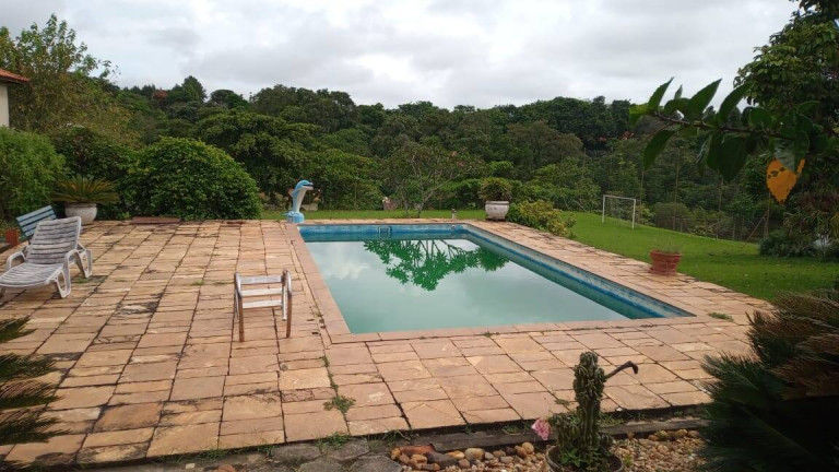 Chácara com 4 Quartos à Venda, 300 m² em Centro - Boituva