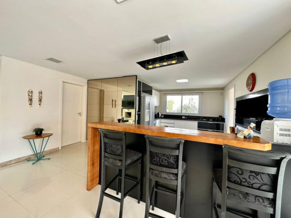 Imagem Casa com 5 Quartos à Venda, em -- - Capao Da Canoa Imagem Casa com 5 Quartos à Venda, em -- - Capao Da Canoa