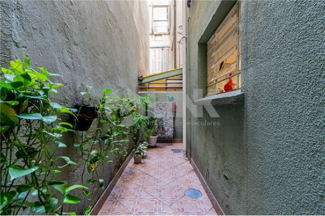 Imagem Apartamento com 2 Quartos à Venda, 110 m² em Independência - Porto Alegre