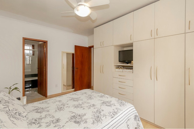 Imagem Cobertura com 3 Quartos à Venda, 198 m² em Jardim Lindóia - Porto Alegre
