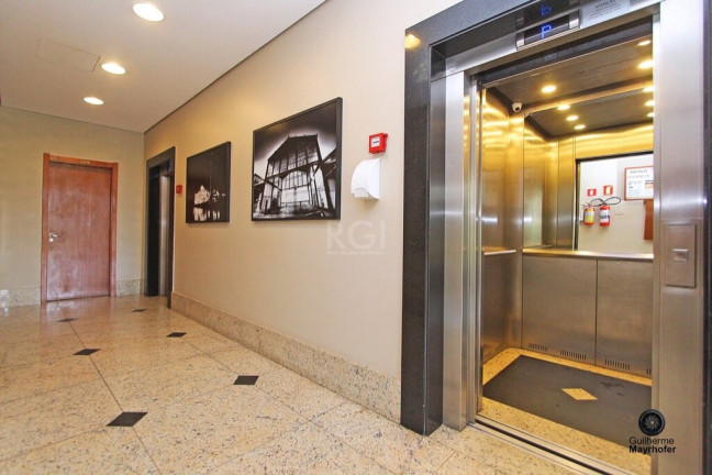 Imagem Apartamento com 3 Quartos à Venda, 90 m² em Cristal - Porto Alegre