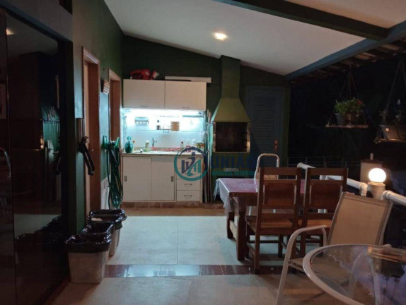 Imagem Casa com 3 Quartos à Venda, 450 m² em Pendotiba - Niterói