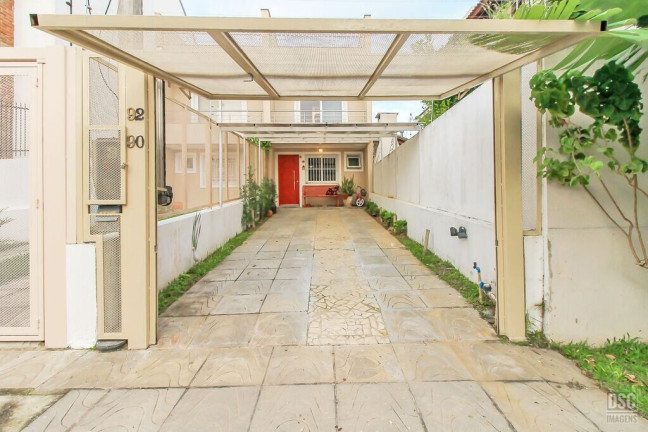 Imagem Casa com 3 Quartos à Venda, 120 m² em Guarujá - Porto Alegre