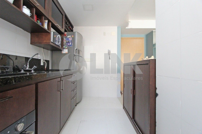 Imagem Apartamento com 2 Quartos à Venda, 69 m² em Passo Da Areia - Porto Alegre Imagem Apartamento com 2 Quartos à Venda, 69 m² em Passo Da Areia - Porto Alegre