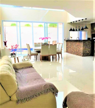 Imagem Casa com 3 Quartos à Venda, 396 m² em Campinas Imagem Casa com 3 Quartos à Venda, 396 m² em Campinas