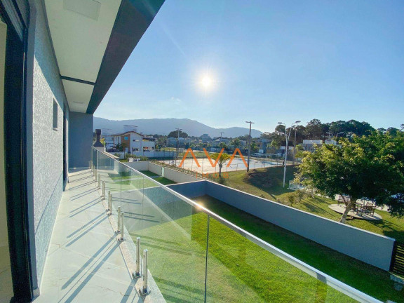 Imagem Casa com 4 Quartos à Venda, 242 m² em Rio Vermelho - Florianópolis