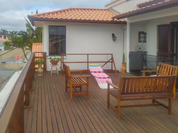 Imagem Casa com 6 Quartos à Venda, 307 m² em Zona Sul - Balneário Rincão