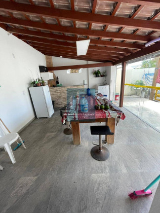 Imagem Casa com 4 Quartos à Venda, 195 m² em Rio Vermelho - Florianópolis