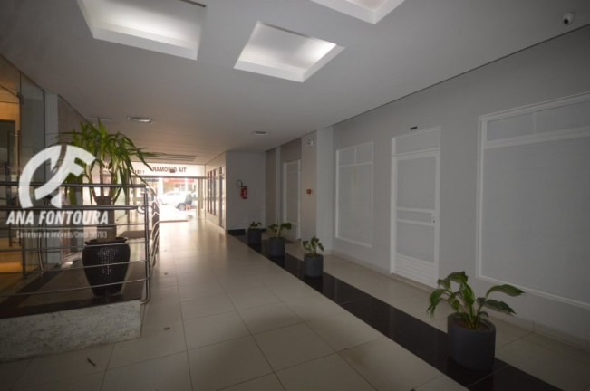 Imagem Sala Comercial à Venda, 42 m² em Centro - Balneário Camboriú Imagem Sala Comercial à Venda, 42 m² em Centro - Balneário Camboriú