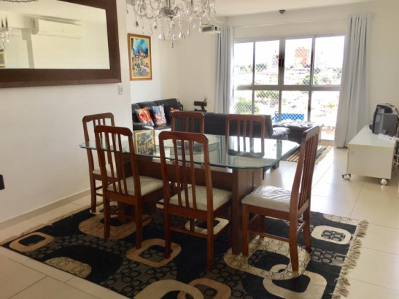Imagem Apartamento com 4 Quartos à Venda, 240 m² em Bauru