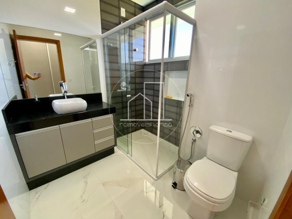 Imagem Casa com 4 Quartos à Venda, 375 m² em São João Do Rio Vermelho - Florianópolis Imagem Casa com 4 Quartos à Venda, 375 m² em São João Do Rio Vermelho - Florianópolis