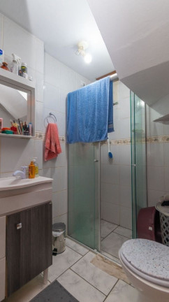 Imagem Casa com 3 Quartos à Venda, 174 m² em Nonoai - Porto Alegre